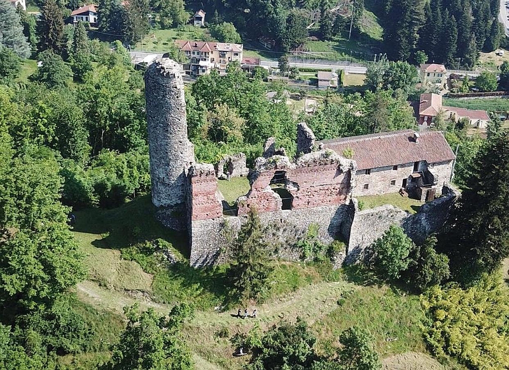 Il castello di Borgo Fornari nelle storie dei suoi protagonisti