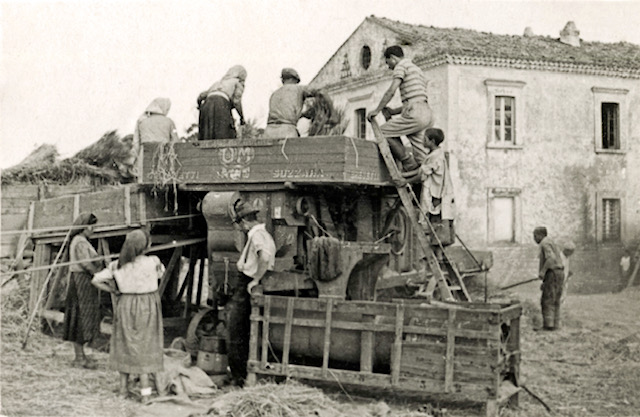 Domenica di Carta 2025 - Memorie di famiglia, identità di un territorio. L’Archivio Schiavone-Panni tra storia agraria, vita quotidiana e impresa