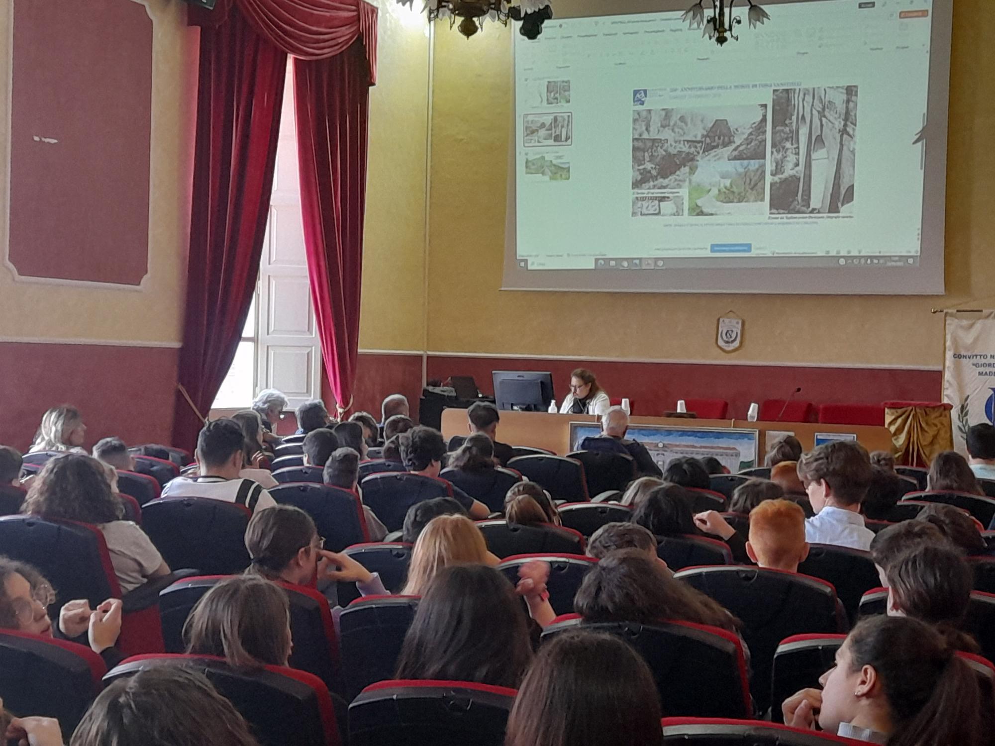 Concorso di idee per il 250esimo anniversario della morte di Luigi Vanvitelli della Sabap di Caserta e Benevento, le scuole vincitrici si incontrano al Convitto nazionale Giordano Bruno di Maddaloni