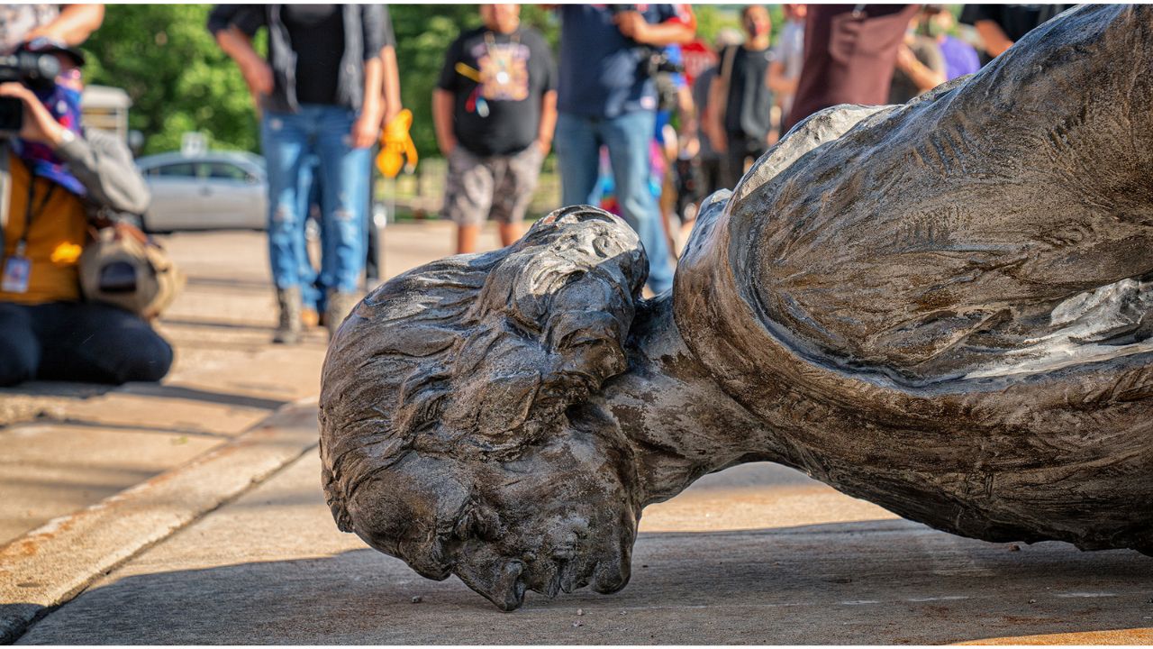 Palazzo Chigi Piccolomini alla Postierla I Seminario “Statue, monumenti, musei: storie e memorie in conflitto”